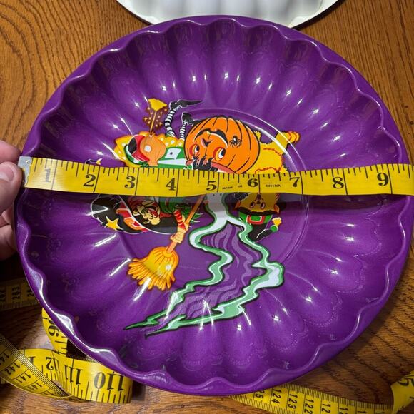 Vintage Berman Industries Set of 2 Halloween Molded Plastic Serving Plates Witch - Picture 6 of 7